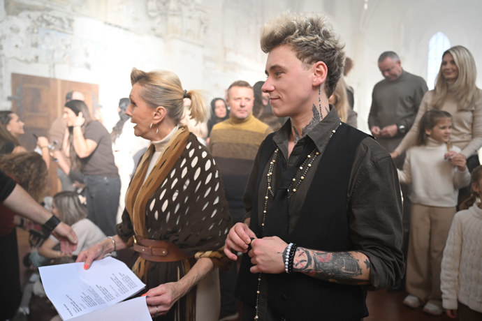 FOTO: Na videoklipu se podílela celá řada známých osobností. – stránka 4