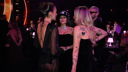 FOTO: Slavíci, když kamery vypnou.