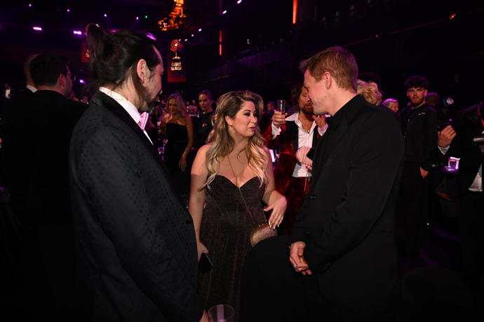 FOTO: Adam Mišík se zpěvačkou a social media expertkou Marka Ztraceného Eki Slukovou. – stránka 491