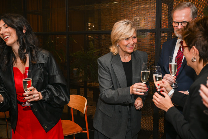 FOTO: Eva Pavlová si připila šampaňským. – stránka 5