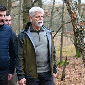 Petr Pavel na návštěvě v rezervaci Soos.