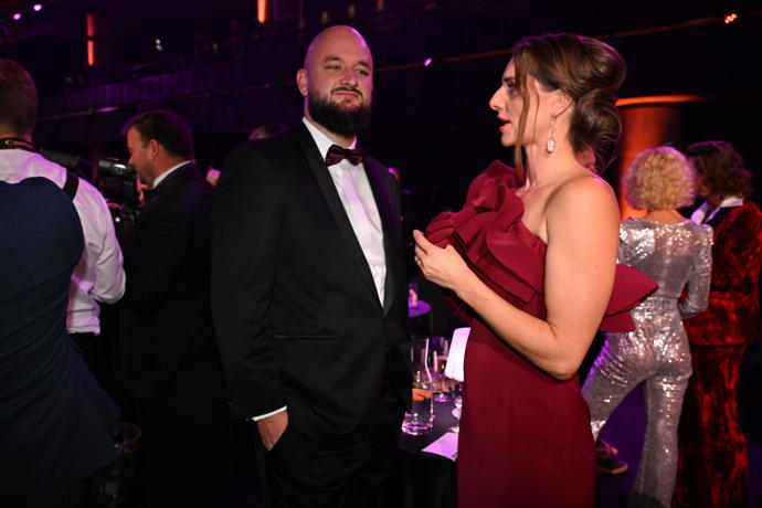 FOTO: Pokáč se svou krásnou ženou. – stránka 444