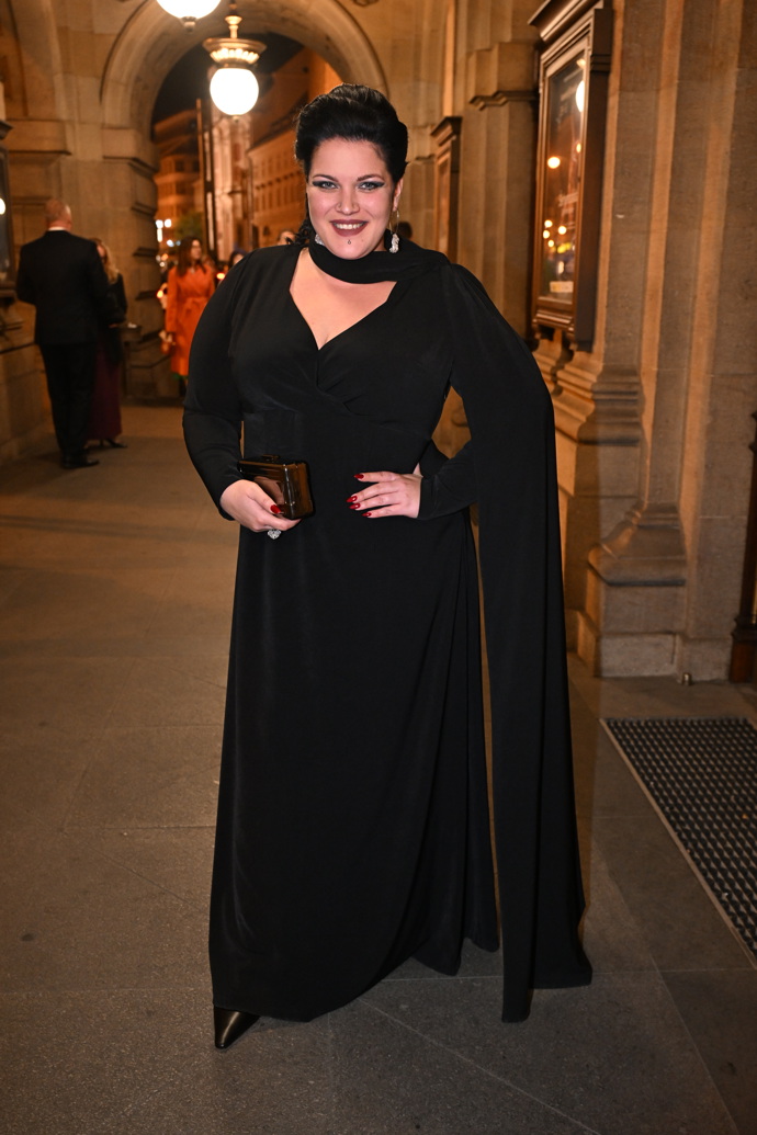 FOTO: Leona Šenková na předávání cen Thálie. – stránka 162