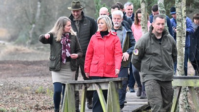 FOTO: Petr Pavel a Eva Pavlová na procházce v rezervaci Soos.