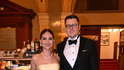 FOTO: Národní divadlo, kde se předávají ceny Thálie se pomalu plní hosty.