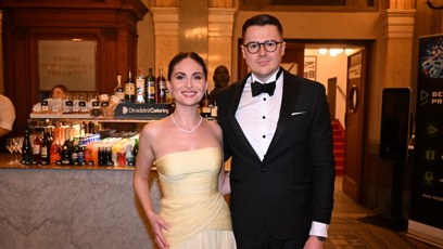 FOTO: Národní divadlo, kde se předávají ceny Thálie se pomalu plní hosty.