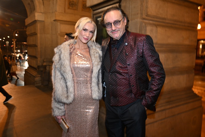 FOTO: Marian Vojtko dorazil na Thálie v doprovodu své partnerky. – stránka 151