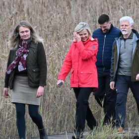 Petr Pavel a Eva Pavlová na návštěvě v rezervaci Soos.