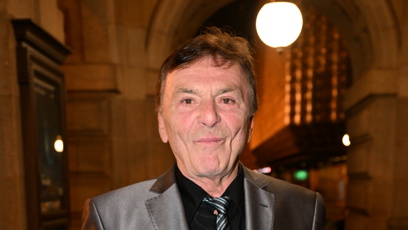 FOTO: Pavel Trávníček vynesl lesklý oblek.