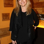 V současné době pracuje Eva Vejmělková jako psycholožka v Havířově a pyšní se titulem PhDr. V roce 1988 si zahrála v seriálu Chlapci a chlapi, další snímky v galerii jsou z tohoto televizního seriálu.