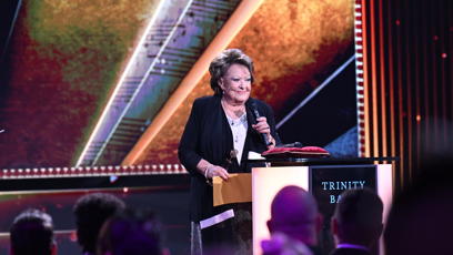 FOTO: Zlatého Slavíka předala Jiřina Bohdalová.