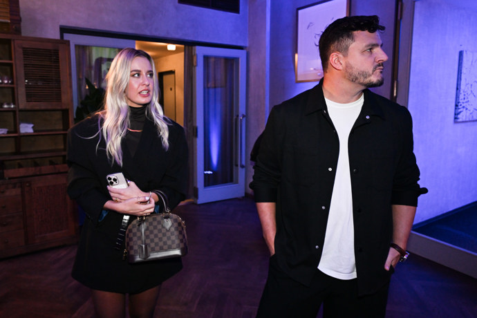 FOTO: Roman Staša přišel s Barborou Šimkovou.