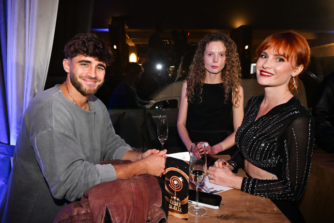 FOTO: Maria Pavlova ve společnosti Lua z Love Islandu. – stránka 4