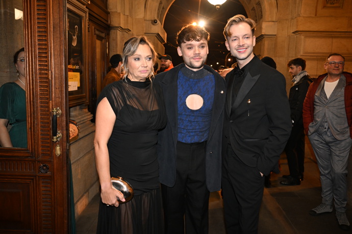 FOTO: Hosté na cenách Thálie. – stránka 123