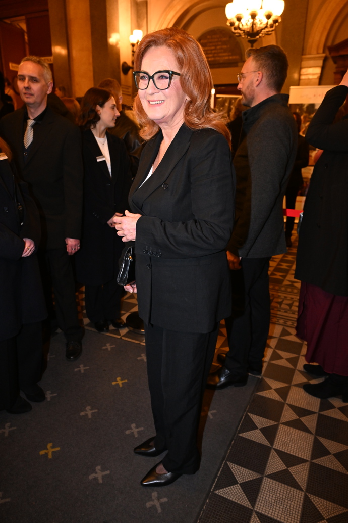 FOTO: Simona Stašová rozdávala úsměvy na všechny strany. – stránka 6