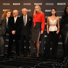 Tisková konference k odhalení nového kalendáře Pirelli.
