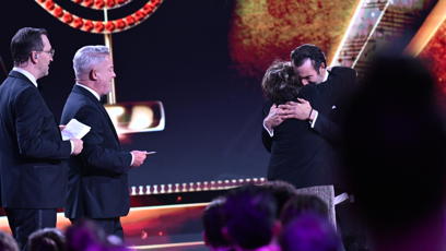 FOTO: Takto se Jiřin Bohdalová radovala, když zjistila, že zlatého Slavíka získal Václav Noid Bárta.