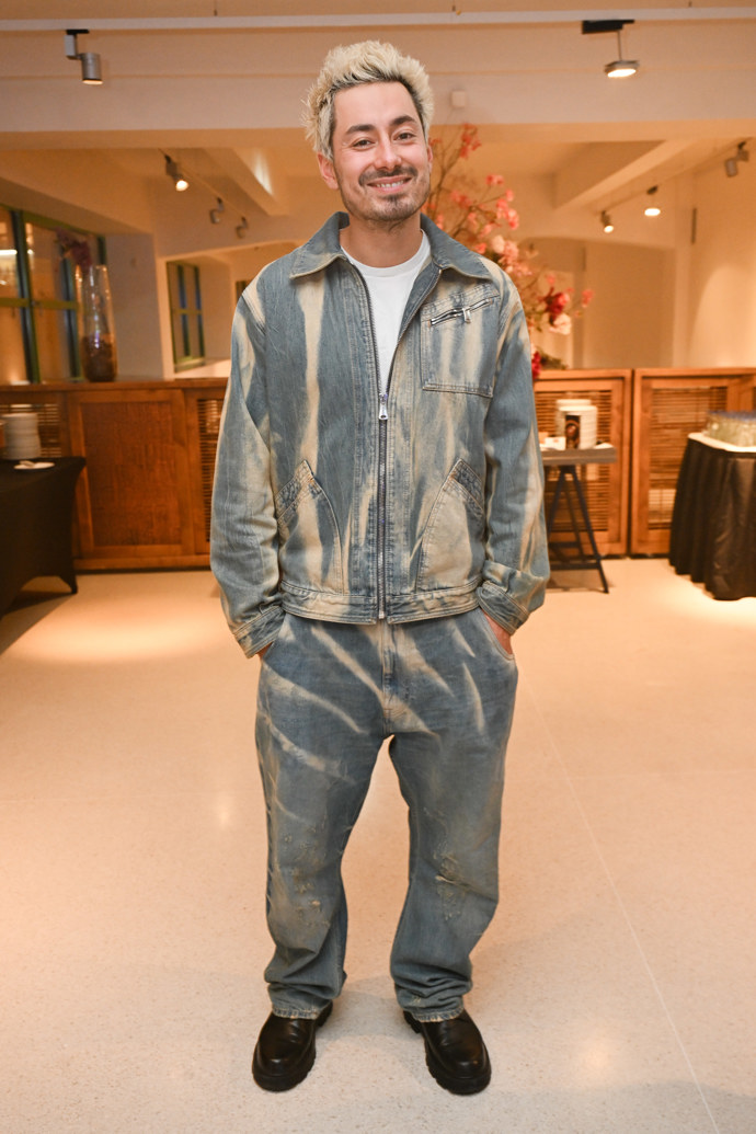 FOTO: Mirai Navrátil chystá s kapelou jejich největší koncert v pražském Edenu. – stránka 19