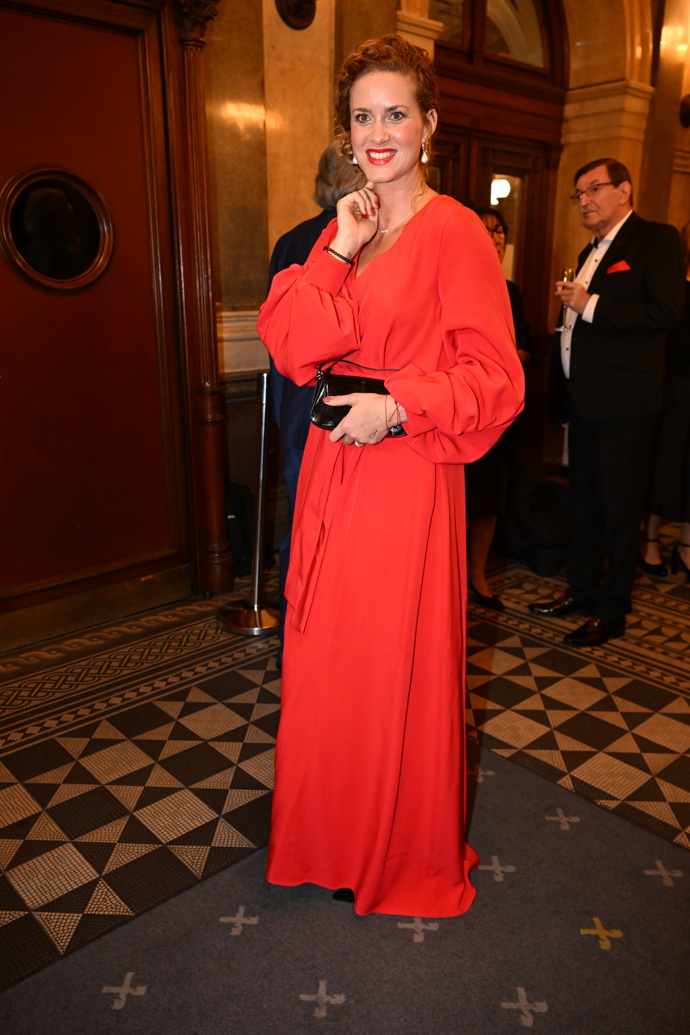 FOTO: Kateřina Pechová vsadila na rudou róbu. – stránka 119