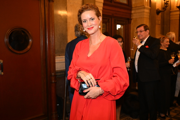 FOTO: Kateřina Pechová vsadila na rudou róbu. – stránka 118