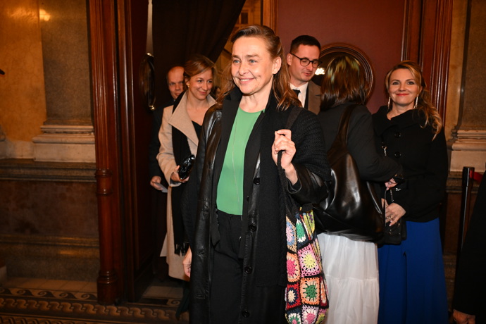 FOTO: Andrea Černá na předávání cen Thálie. – stránka 116