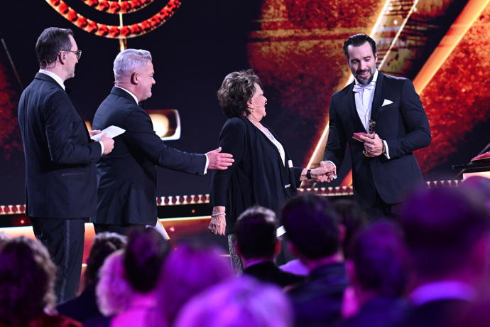 FOTO: Václav Noid Bárta je Zlatým Slavíkem. – stránka 4