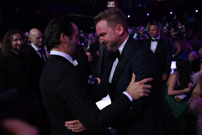 FOTO: Libor Bouček gratuloval Vaškovi Noid Bártovi. – stránka 88