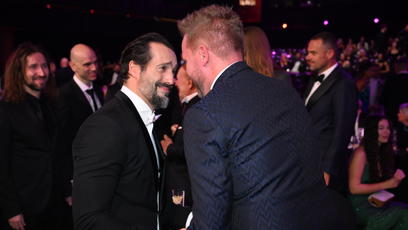 FOTO: Libor Bouček gratuloval Vaškovi Noid Bártovi.