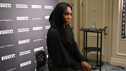 FOTO: Venus Williams dorazila celá v černém.