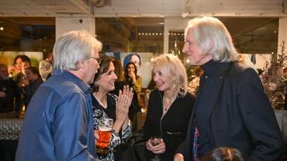 FOTO: Ivan Hubač dorazil na premiéru filmu Máma po boku své přítelkyně Veroniky Žilkové.
