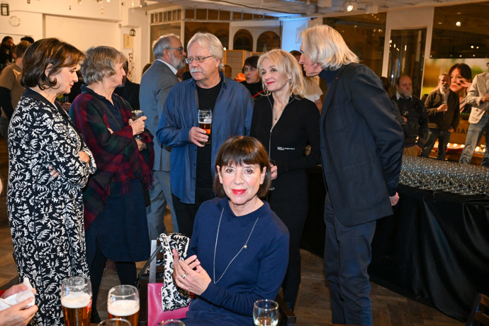 FOTO: Andrea Bartošková ve hvězdné společnosti. – stránka 6