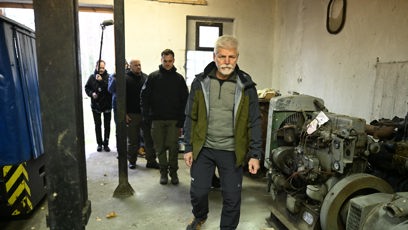 FOTO: Petr Pavel v železničním depu.