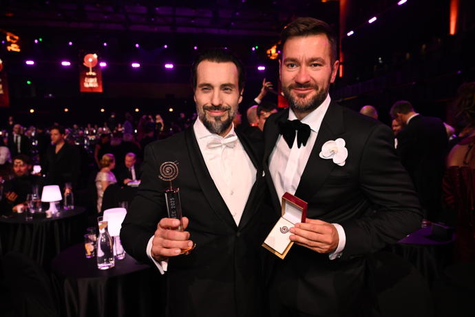 FOTO: Václav Noid Bárta s Markem Ztraceným, kterého sesadil z trůnu. – stránka 68