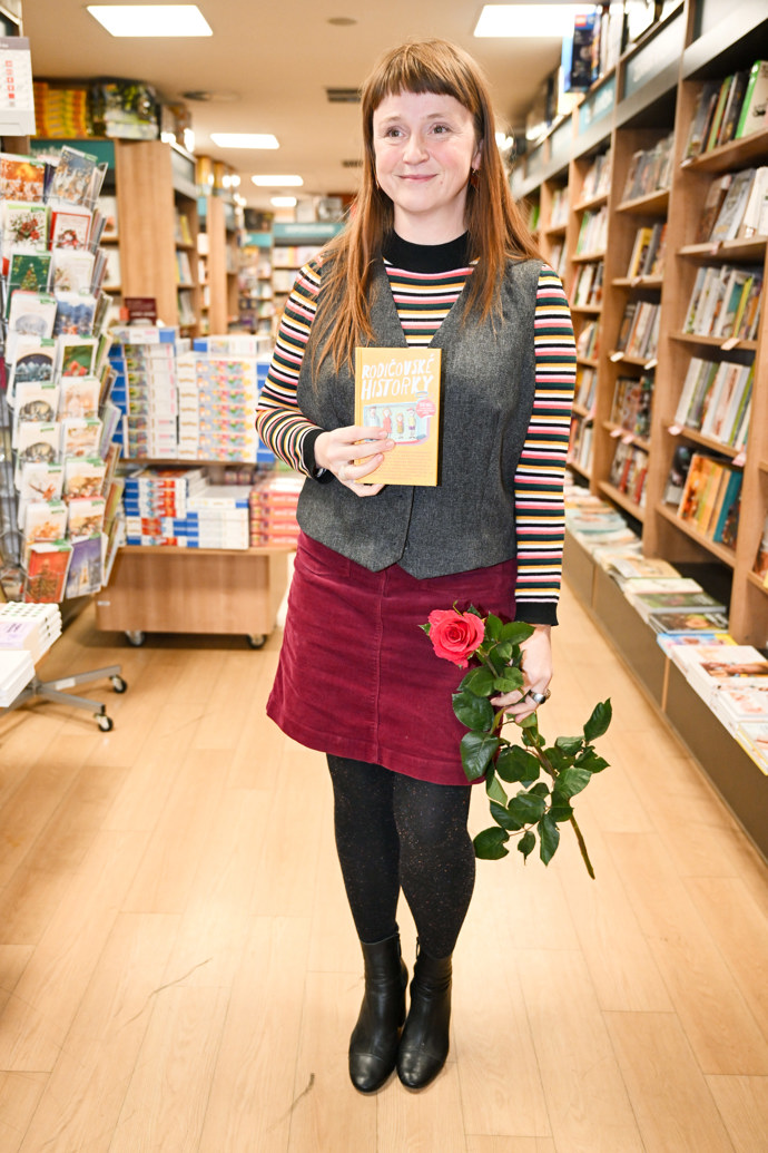 FOTO: Marie Doležalová pokřtila novou knihu. – stránka 12