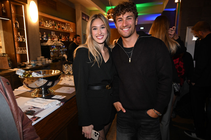 FOTO: Martin Mikuš s Adélou Šedovou. – stránka 5