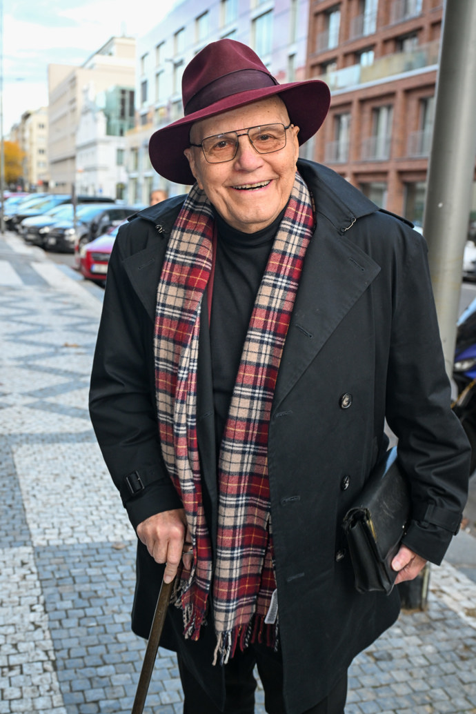 FOTO: Jan Přeučil byl samý úsměv. – stránka 9