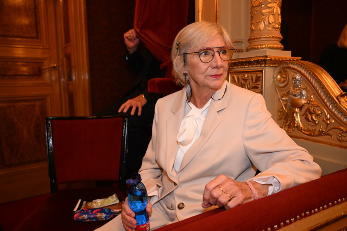 FOTO: Dana Syslová na cenách Thálie. – stránka 83