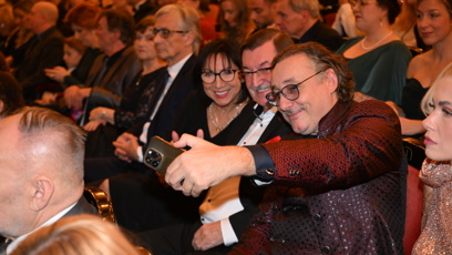 FOTO: Marian Vojtko si udělal selfie se Zdeňkem Bartákem.