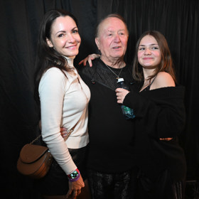 Manželé Alice a Petr s jejich dcerou. 