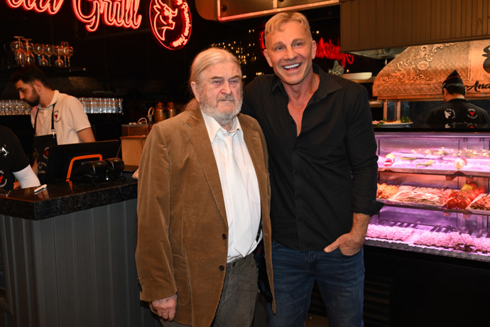 FOTO: František Ringo Čech a Martin Maxa. – stránka 26