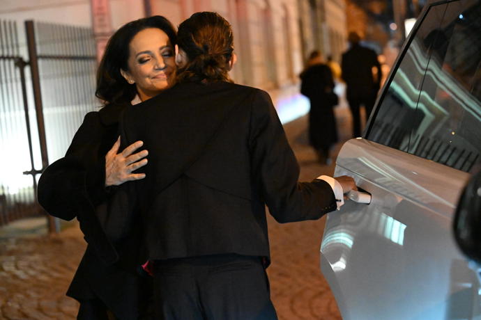 FOTO: Chystá se dokument o životě Lucie Bílé? – stránka 16