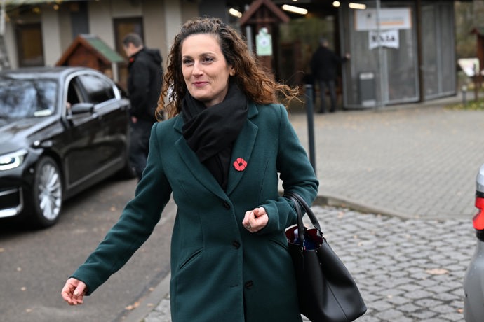 FOTO: Pavla Štěchová se stará o úřad první dámy Evy Pavlové. – stránka 5