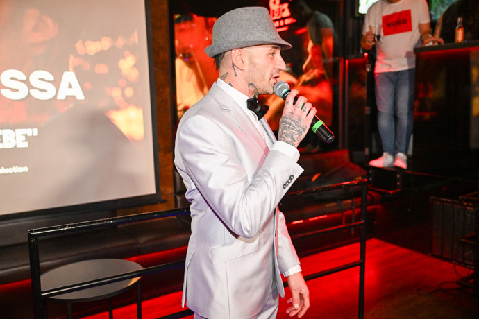 FOTO: Sámer Issa zazpíval na svém křtu videoklipu Věřím v tebe. – stránka 7