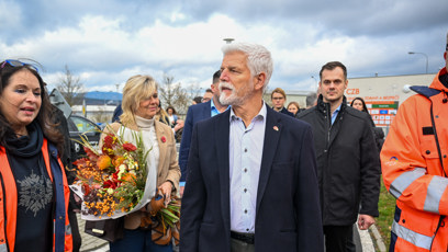 FOTO: Eva Pavlová dostala nádhernou kytici.