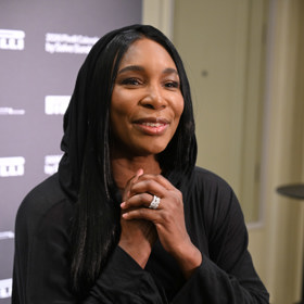 Fotografům ukázala tenistka své ruce bez rozpaků. 