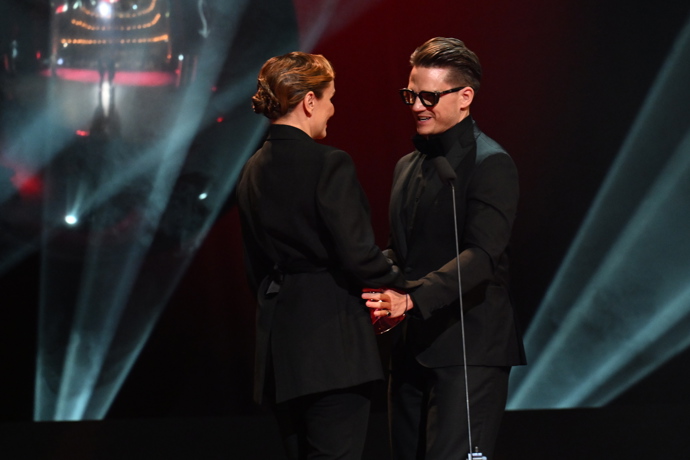 FOTO: Ondřej Brzobohatý předával Thálii. – stránka 9