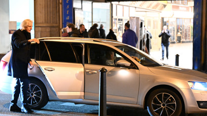 FOTO: Ivan Hubač dorazil na premiéru filmu Máma po boku své přítelkyně Veroniky Žilkové.