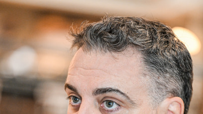 FOTO: Britský spisovatel Robert Bryndza představil v Praze svou novou knihu.