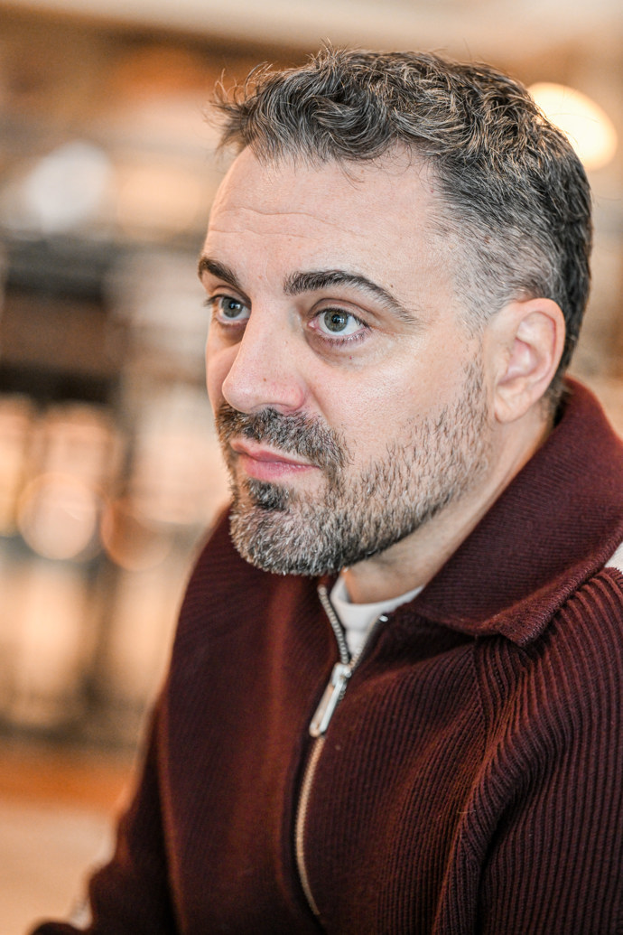 FOTO: Britský spisovatel Robert Bryndza představil v Praze svou novou knihu. – stránka 5