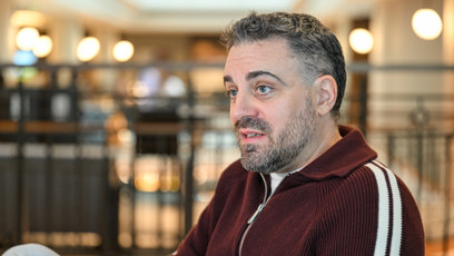 FOTO: Britský spisovatel Robert Bryndza představil v Praze svou novou knihu.